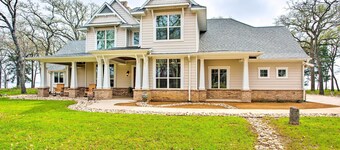Waterfront Lake Tawakoni Home w/ Fire Pit!