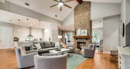 Waterfront Lake Tawakoni Home w/ Fire Pit!
