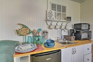 Apartment (0 Bedroom) | Interior