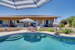 Ev (4 Bedrooms) | İç mekân