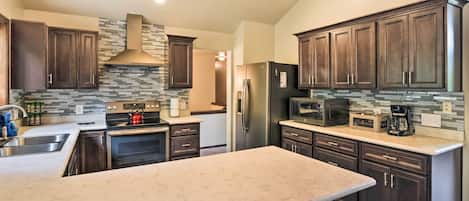 House (4 Bedrooms) | Interior