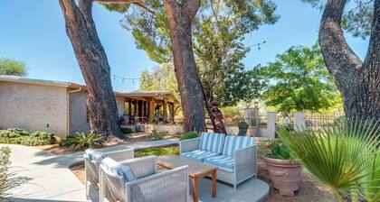 Pet-friendly Tucson Casita: Shared Hot Tub & Patio