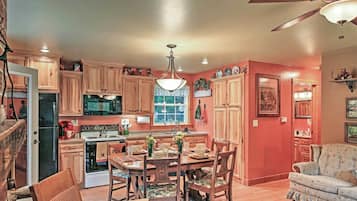 Cottage (3 Bedrooms) | Interior