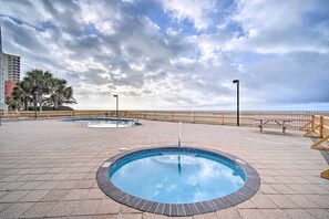 Apartment (2 Bedrooms) | Interior - Cozy Beachfront Escape w/ Pool & Gulf Access! (Gulf Shores)
