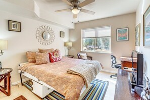 Apartment (2 Bedrooms) | Interior - 10 Mi to Dtwn: Pet-friendly Sedona Getaway! (Sedona)