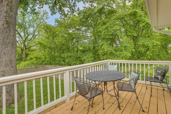 Apartment (2 Bedrooms) | Front of property