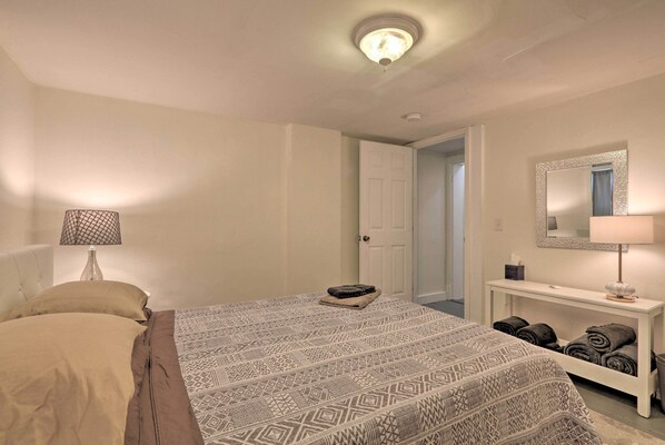 House (2 Bedrooms) | Interior