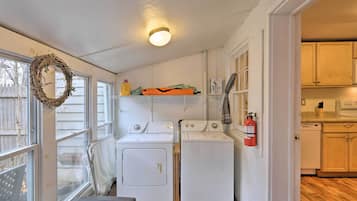 Rumah (2 Bedrooms) | Interior