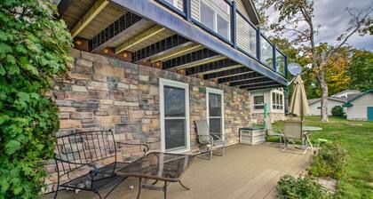 Delightful Isle Retreat w/ Boat Dock & Slip!