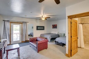 Interior - Lava Hot Springs Studio w/ Views, Walk to River (Lava Hot Springs)