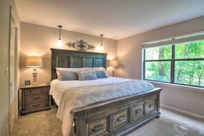 Apartment (2 Bedrooms) | Interior - Heated Pool Access: Condo < 5 Mi to Branson Strip! (Branson)