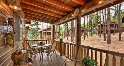 3 Mi to Fool Hollow Lake: Romantic Show Low Cabin
