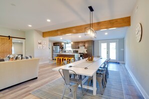 Interior - Scenic Home on 20-acre Farm: Families Welcome (Cleveland)