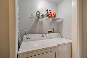 Apartment (3 Bedrooms) | Interior - Coastal Condo w/ 2 Pools + Mobile Bay Views! (Gulf Shores)