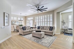 House (2 Bedrooms) | Interior