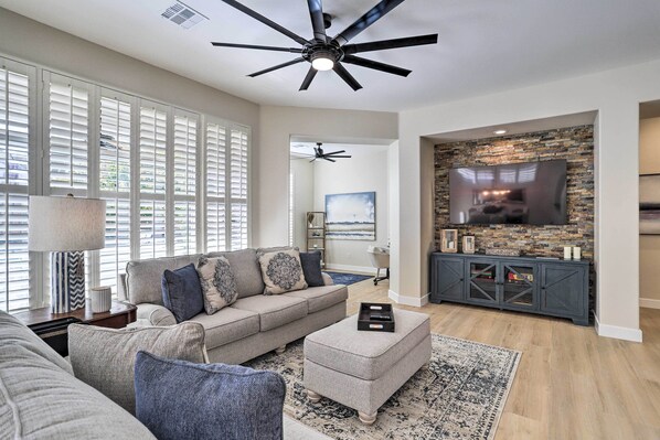 House (2 Bedrooms) | Front of property - Palm Desert Home w/ Pool Access & Mountain Views! (Palm Desert)