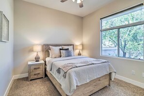 House (2 Bedrooms) | Interior - Palm Desert Home w/ Pool Access & Mountain Views! (Palm Desert)