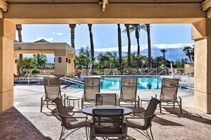 House (2 Bedrooms) | Interior - Palm Desert Home w/ Pool Access & Mountain Views! (Palm Desert)