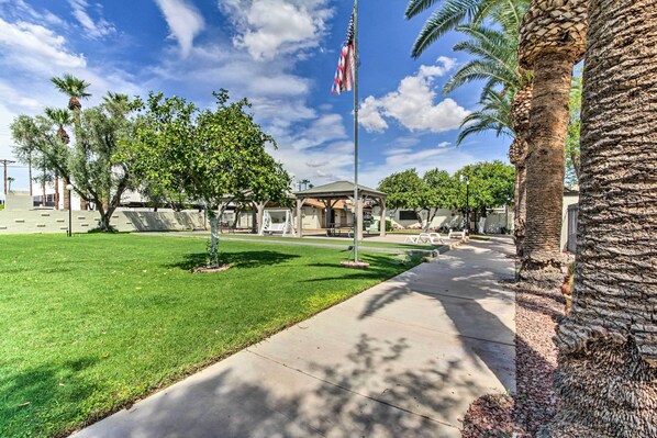 Interior - 3 Mi to Old Town, Community Pool: Scottsdale Condo (Scottsdale)