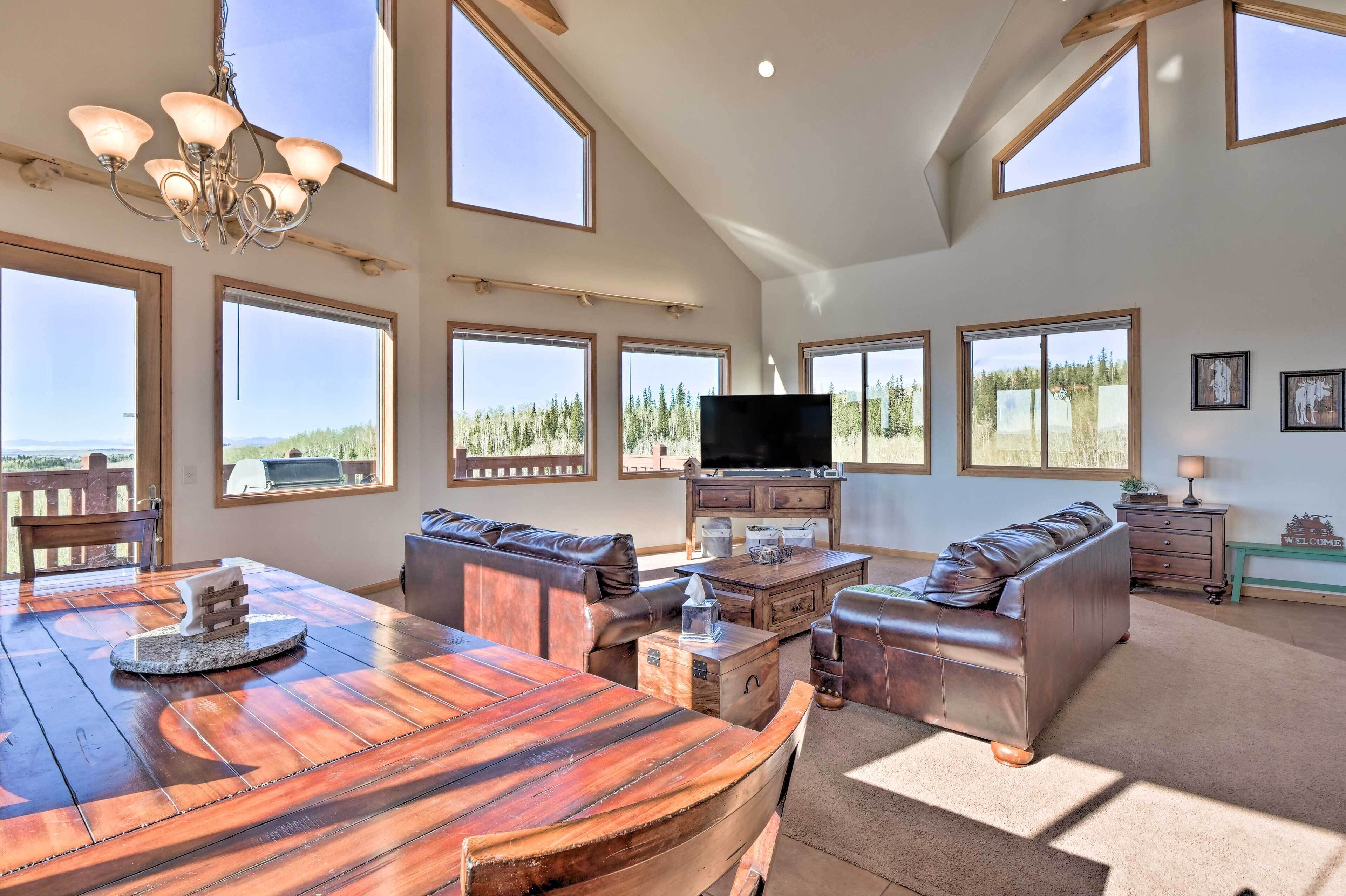 House (4 Bedrooms) | Interior