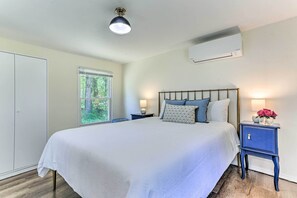 บ้านพัก (3 Bedrooms) | 3 ห้องนอน, เตารีด/โต๊ะรีดผ้า, ผ้าปูที่นอน