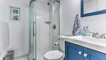 House (3 Bedrooms) | Bathroom | Shower
