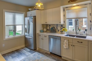 House (3 Bedrooms) | Interior - Family Home, 1 Block to Lake Michigan Beach! (Sheboygan)
