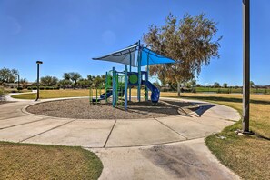 House (3 Bedrooms) | Interior - San Tan Valley Home w/ Pool Access & Golf View! (San Tan Valley)