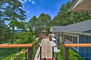 Cottage (4 Bedrooms) | Interior - Upscale Cottage With Furnished Lake-view Deck! (Rogers)