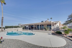 Interior - 2 Mi to Lake Havasu: Private Oasis w/ Pool & Views (Lake Havasu City)