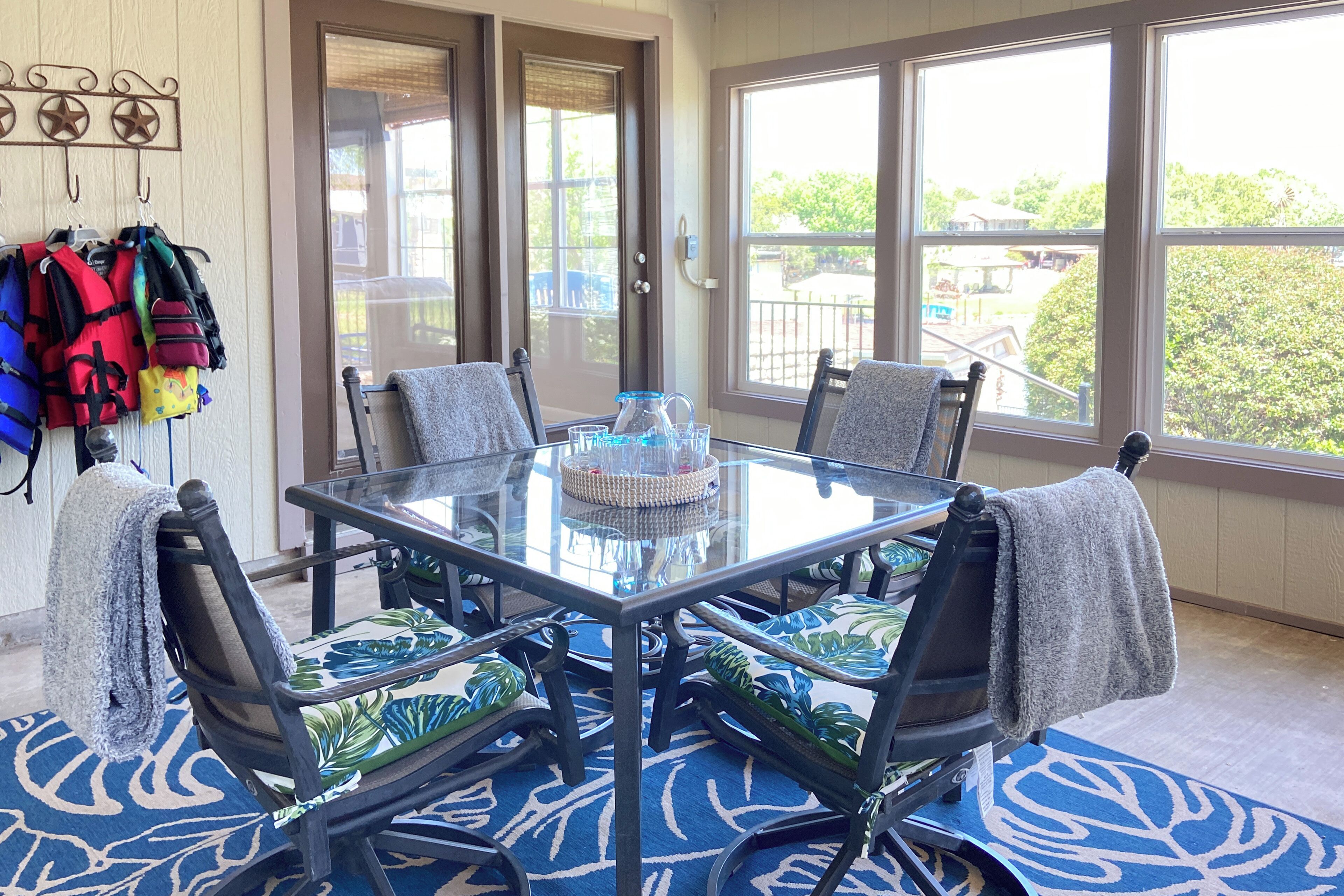 單棟房屋 (3 Bedrooms) | 內部