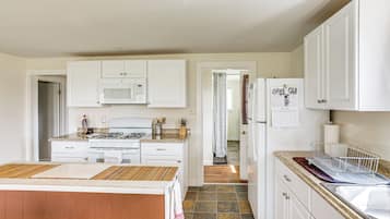 ํ์ฐ์ค (2 Bedrooms) | ๋ด๋ถ