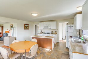 Casa (2 Bedrooms) | Interior