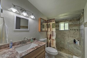 Ferienhaus (3 Bedrooms) | Badezimmer