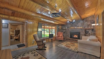 House (3 Bedrooms) | Front of property
