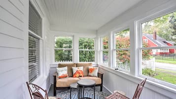 House (2 Bedrooms) | Front of property