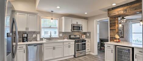 House (2 Bedrooms) | Interior