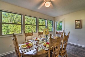 Interior - < 2 Mi to Lake Coronado: Apt w/ Grill! (Hot Springs Village)