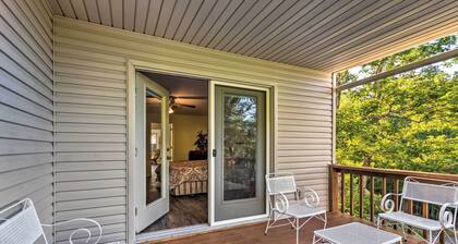 < 2 Mi to Lake Coronado: Apt w/ Grill!