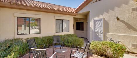 Apartment (3 Bedrooms) | Front of property