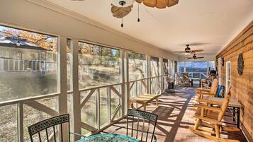 Cottage (2 Bedrooms) | Interior