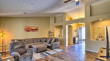 House (4 Bedrooms) | Interior