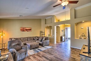 House (4 Bedrooms) | Interior