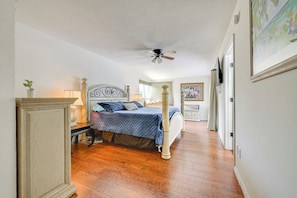 House (4 Bedrooms) | Interior - Canalfront Port Charlotte Getaway w/ Boat Dock! (Port Charlotte)