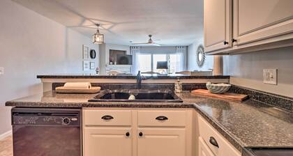 Lakefront Missouri Condo w/ Pool Access & Balcony