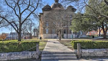 Apartment (1 Bedroom) | Interior