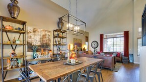 Interior - Outdoor Kitchen & Pool: Cave Creek Getaway (Cave Creek)