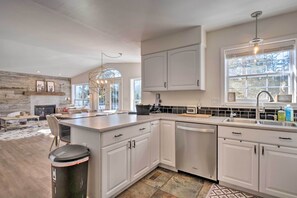 House (3 Bedrooms) | Interior - Nomad Haus w/ Mtn Views & Deck - 25 Mi to Breck! (Fairplay)