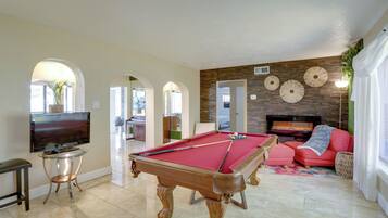 House (4 Bedrooms) | Interior