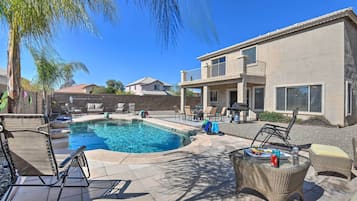 House (5 Bedrooms) | Interior